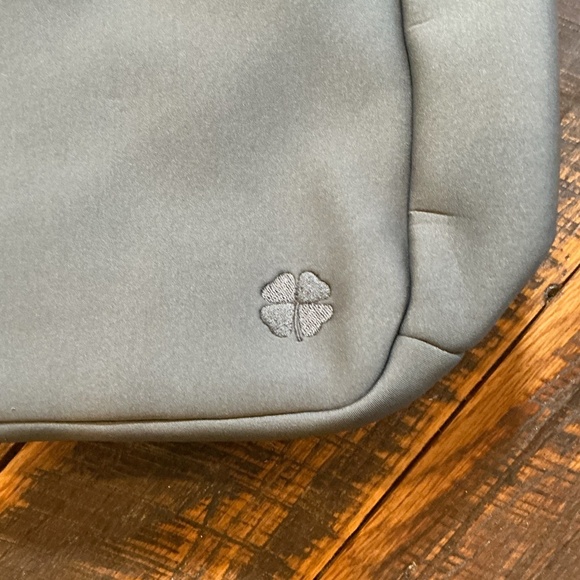 Lucky Brand Globetrotter Backpack Charcoal Gray Neoprene Water Resistant NWT - Picture 4 of 10